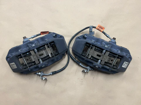 2015-2022 FORD MUSTANG GT FRONT 6 PISTON BREMBO BRAKE CALIPERS – OEM